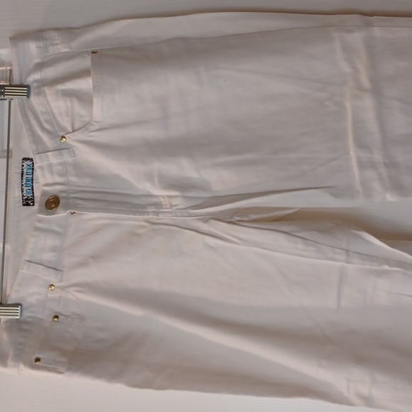 *White Capri sz 10 - Picture 4 of 8